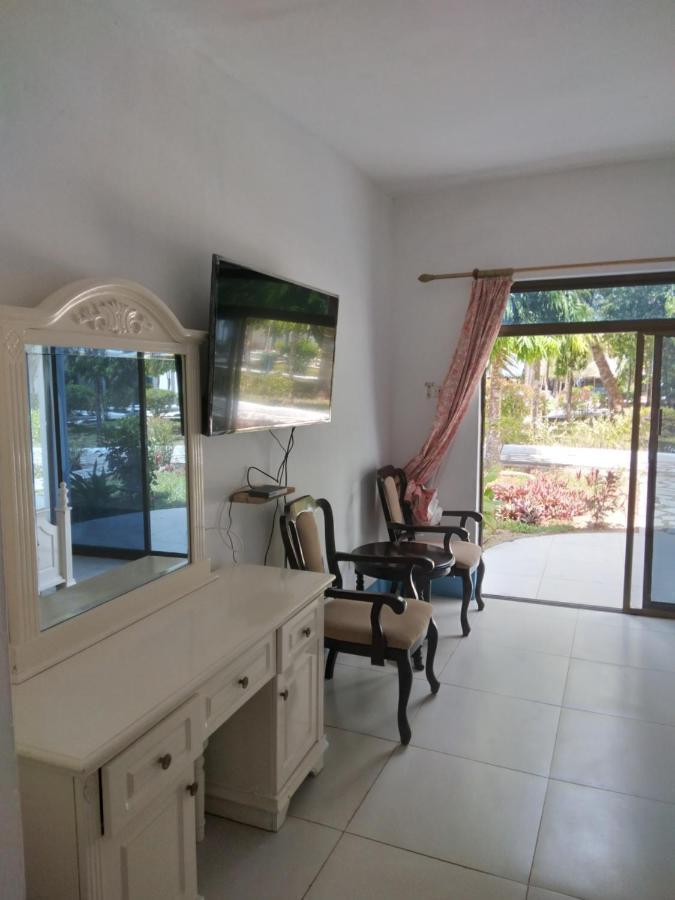 Coconut Tree Village Beach Resort Uroa Esterno foto