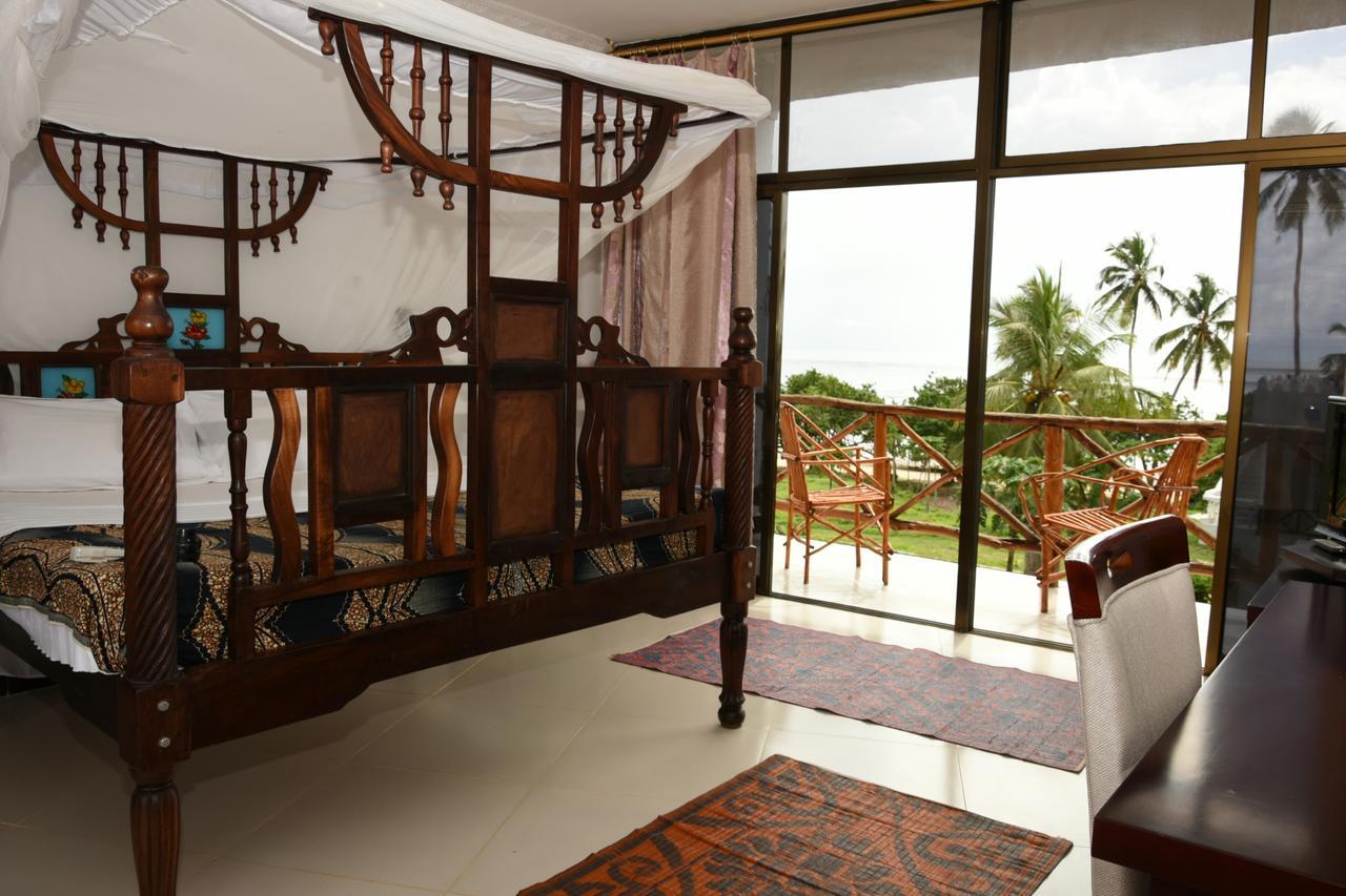 Coconut Tree Village Beach Resort Uroa Esterno foto