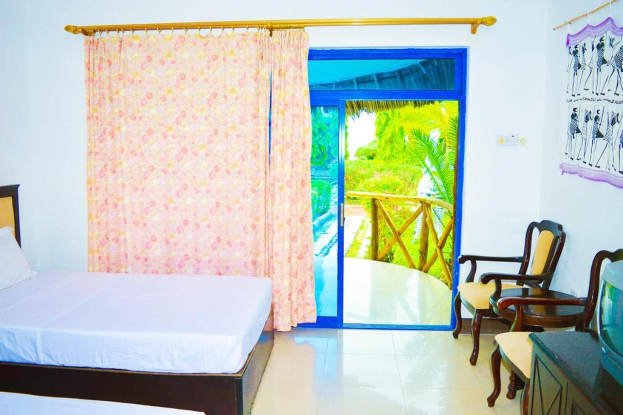 Coconut Tree Village Beach Resort Uroa Esterno foto